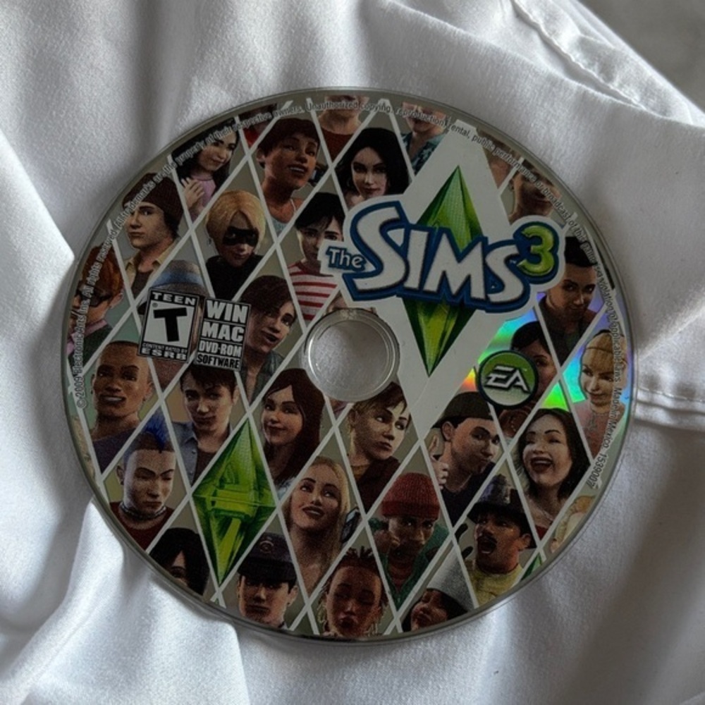 The Sims 3 EA teen WIN MAC DVD ROM software disc game